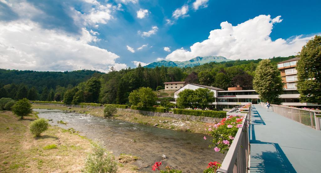 Albergo Sayonara Comano Terme Exteriör bild
