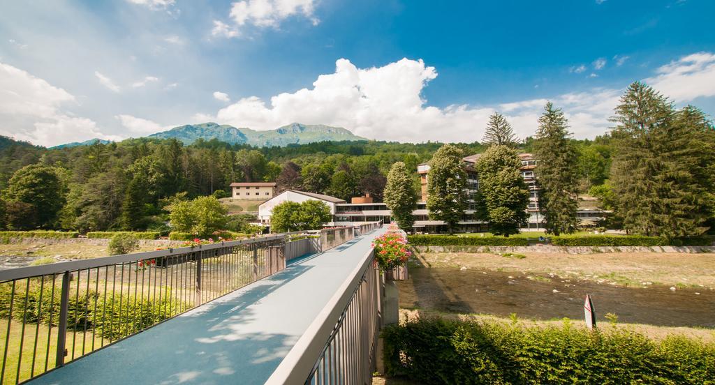 Albergo Sayonara Comano Terme Exteriör bild