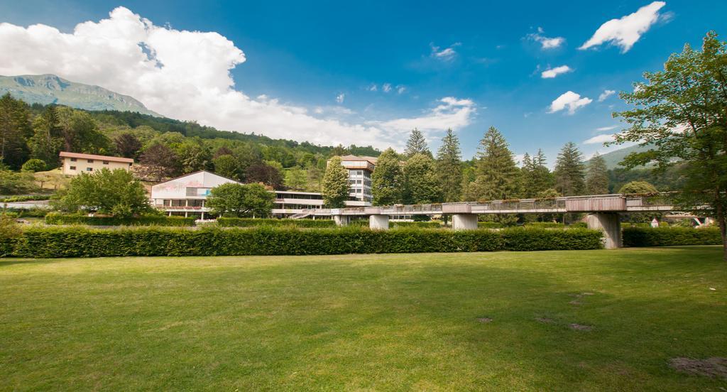 Albergo Sayonara Comano Terme Exteriör bild