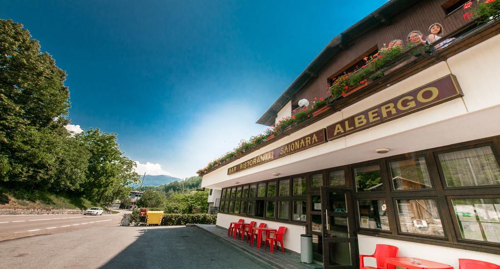 Albergo Sayonara Comano Terme Exteriör bild