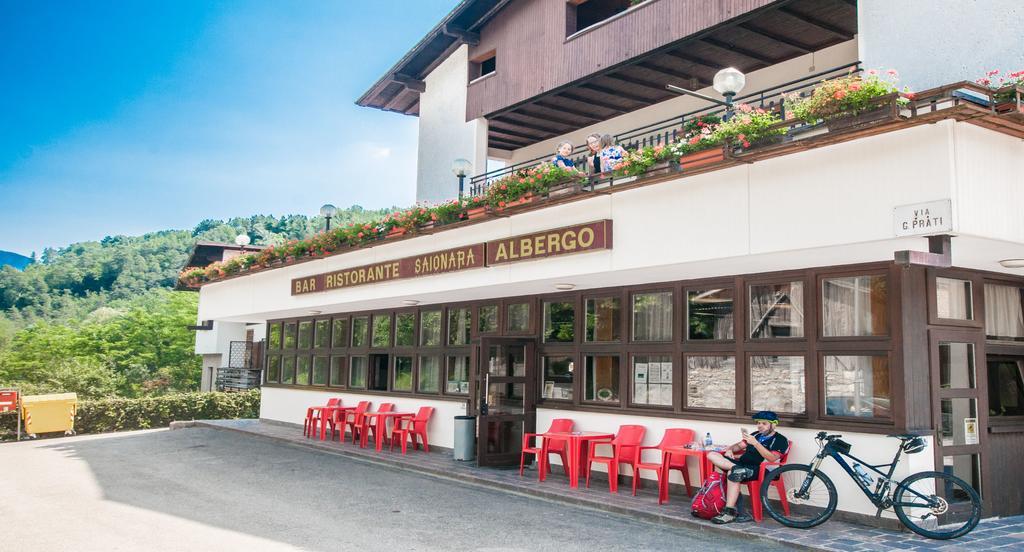 Albergo Sayonara Comano Terme Exteriör bild